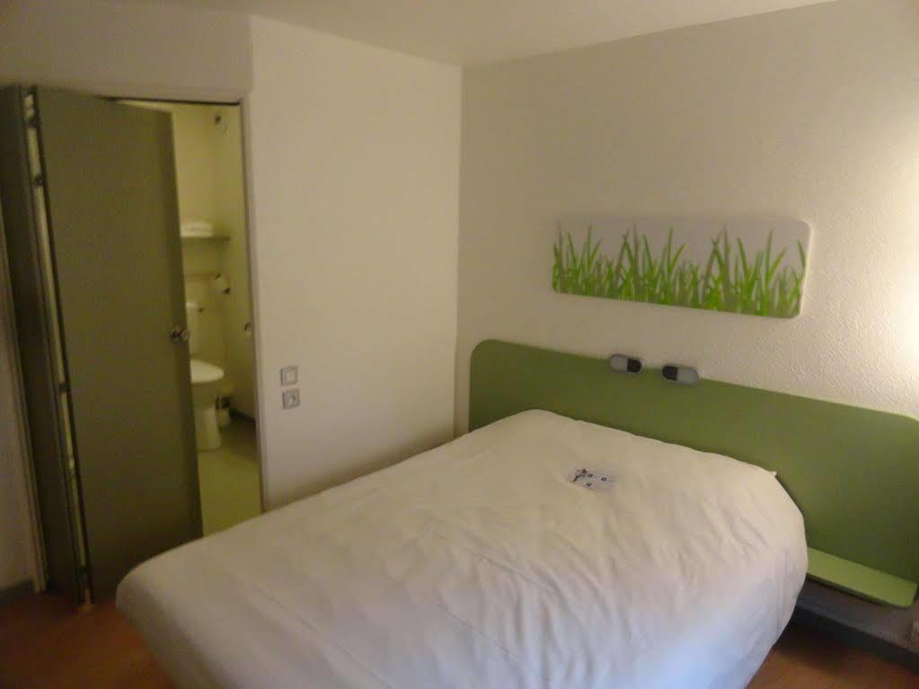 Ibis budget Chambéry Centre Ville Exterior foto