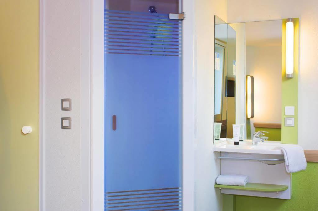 Ibis budget Chambéry Centre Ville Exterior foto
